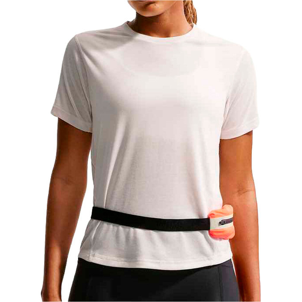 Nike camiseta entrenamiento manga corta mujer W ACG TRAIL DF SS TOP vista frontal