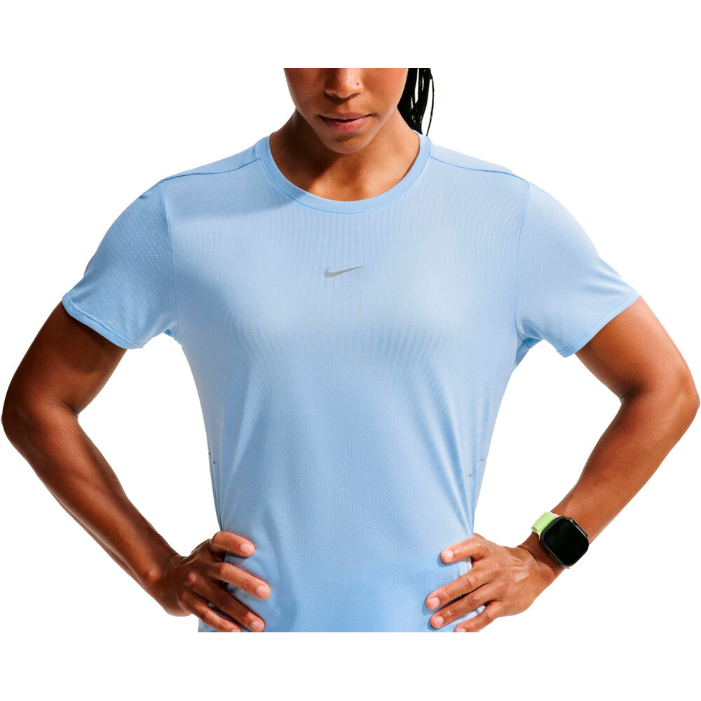Nike camiseta entrenamiento manga corta mujer W NK AF SWIFT TOP SS vista frontal