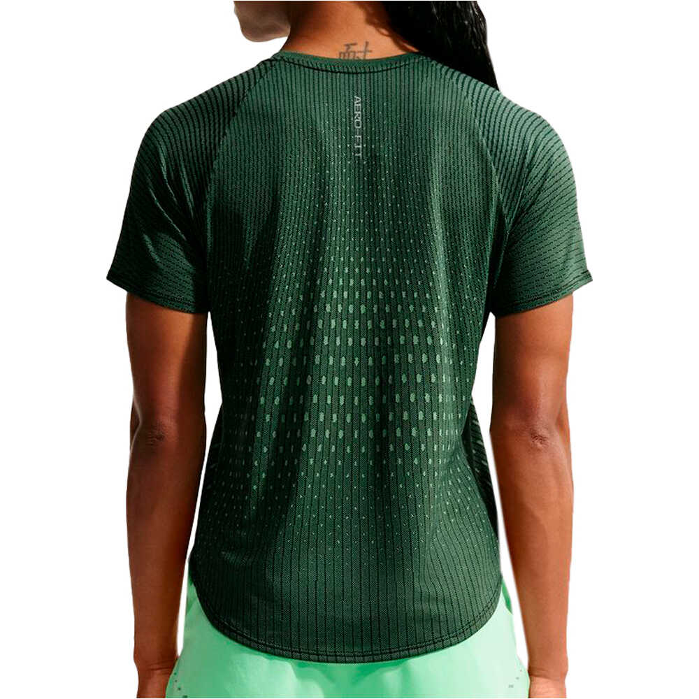 Nike camiseta entrenamiento manga corta mujer W NK AF SWIFT TOP SS vista trasera