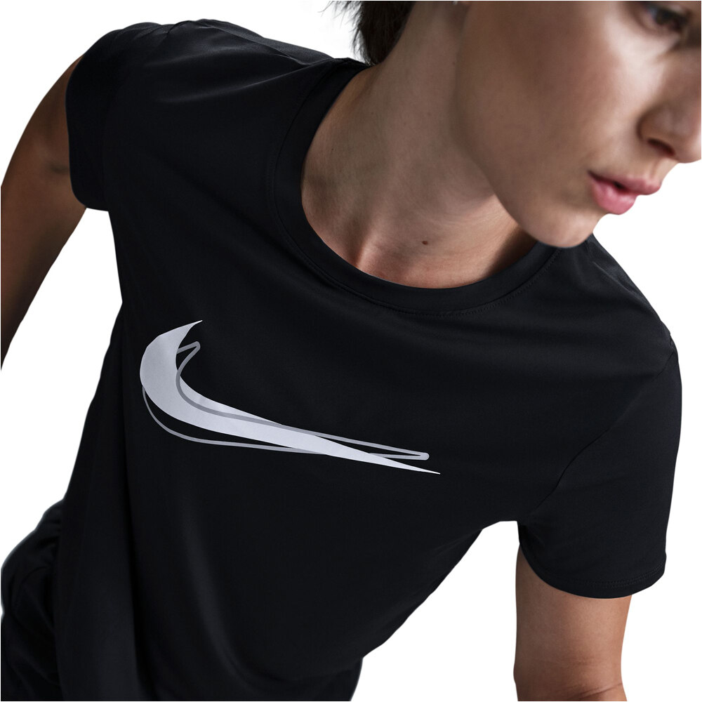 Nike camiseta entrenamiento manga corta mujer W NK ONE SWSH HBR DF SS TOP vista detalle