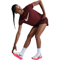 Nike camiseta entrenamiento manga corta mujer W NK ONE SWSH HBR DF SS TOP vista detalle