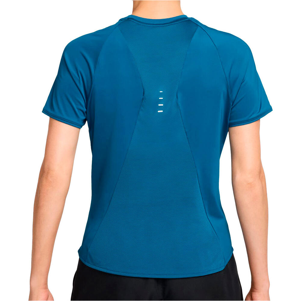 Nike camiseta entrenamiento manga corta mujer W NK SWIFT DF SS TOP vista trasera