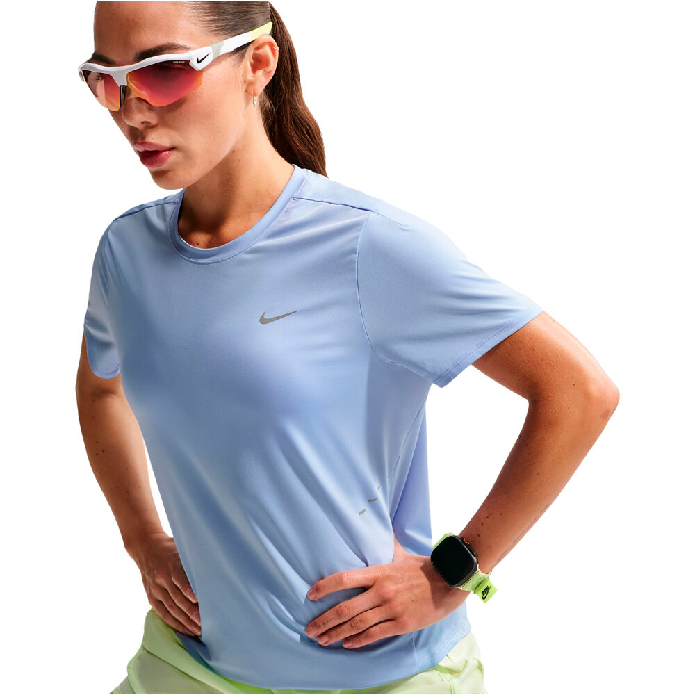 Nike camiseta entrenamiento manga corta mujer W NK SWIFT DF TOP SS STNDRD vista trasera