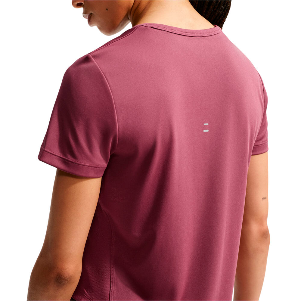 Nike camiseta entrenamiento manga corta mujer W NK TEMPO DF SS TOP 03