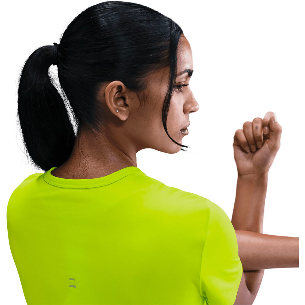 Nike camiseta entrenamiento manga corta mujer W NK TEMPO DF SS TOP 04