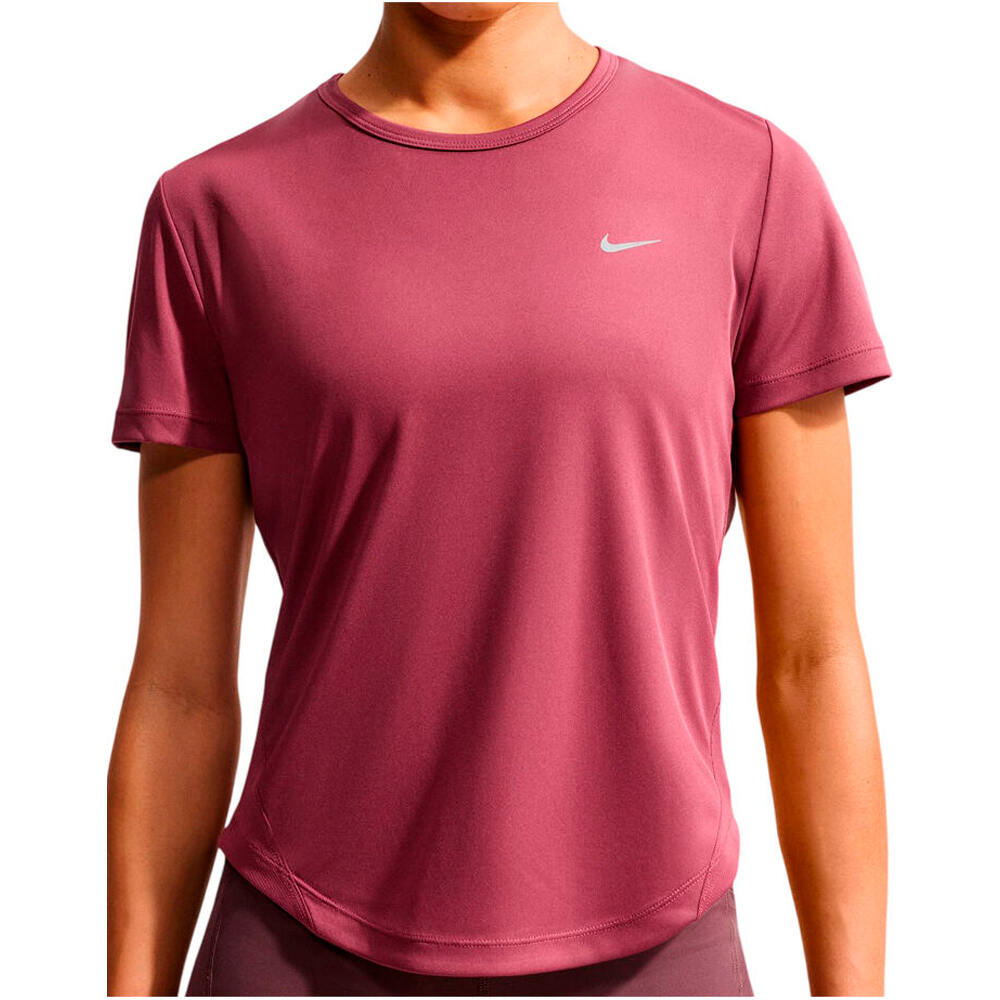 Nike camiseta entrenamiento manga corta mujer W NK TEMPO DF SS TOP vista detalle