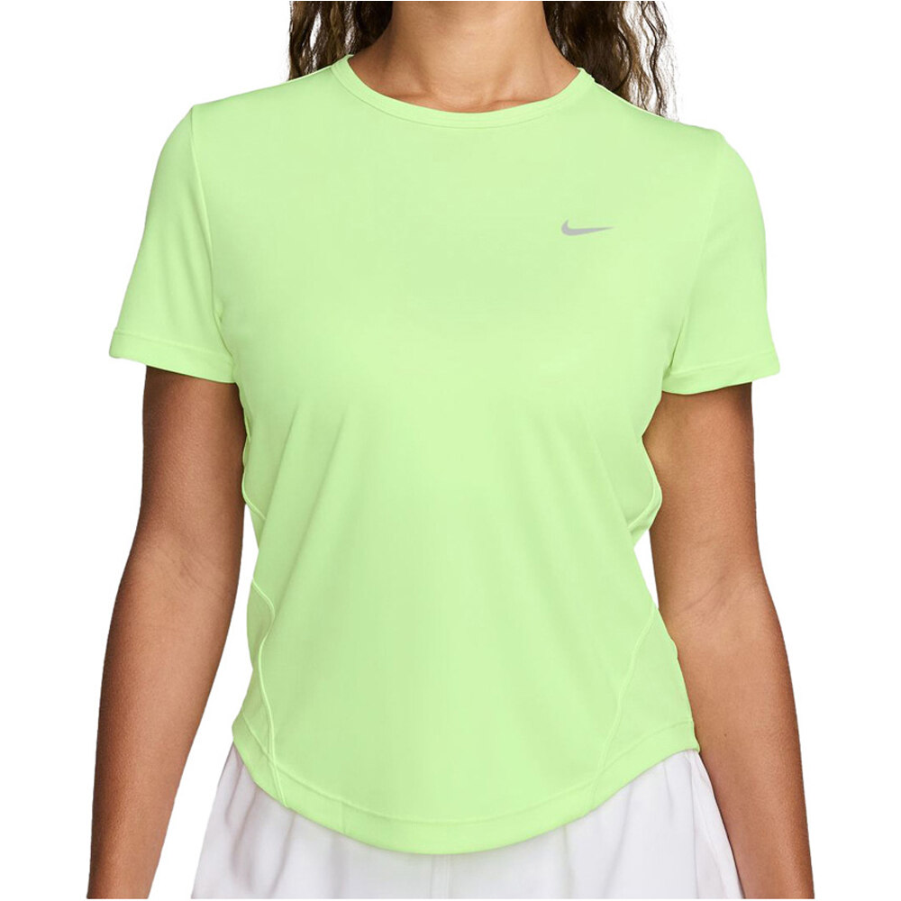 Nike camiseta entrenamiento manga corta mujer W NK TEMPO DF SS TOP vista frontal