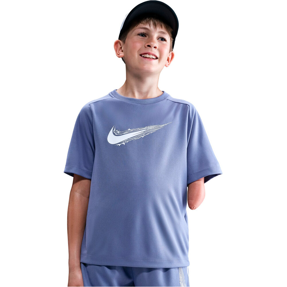 Nike camiseta entrenamiento manga corta niño B NK DF MULTI SS TOP HBR vista detalle