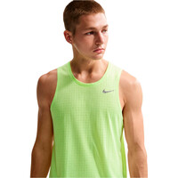 Nike camiseta entrenamiento tirantes hombre M NK DF BREATHE MILER TANK vista detalle