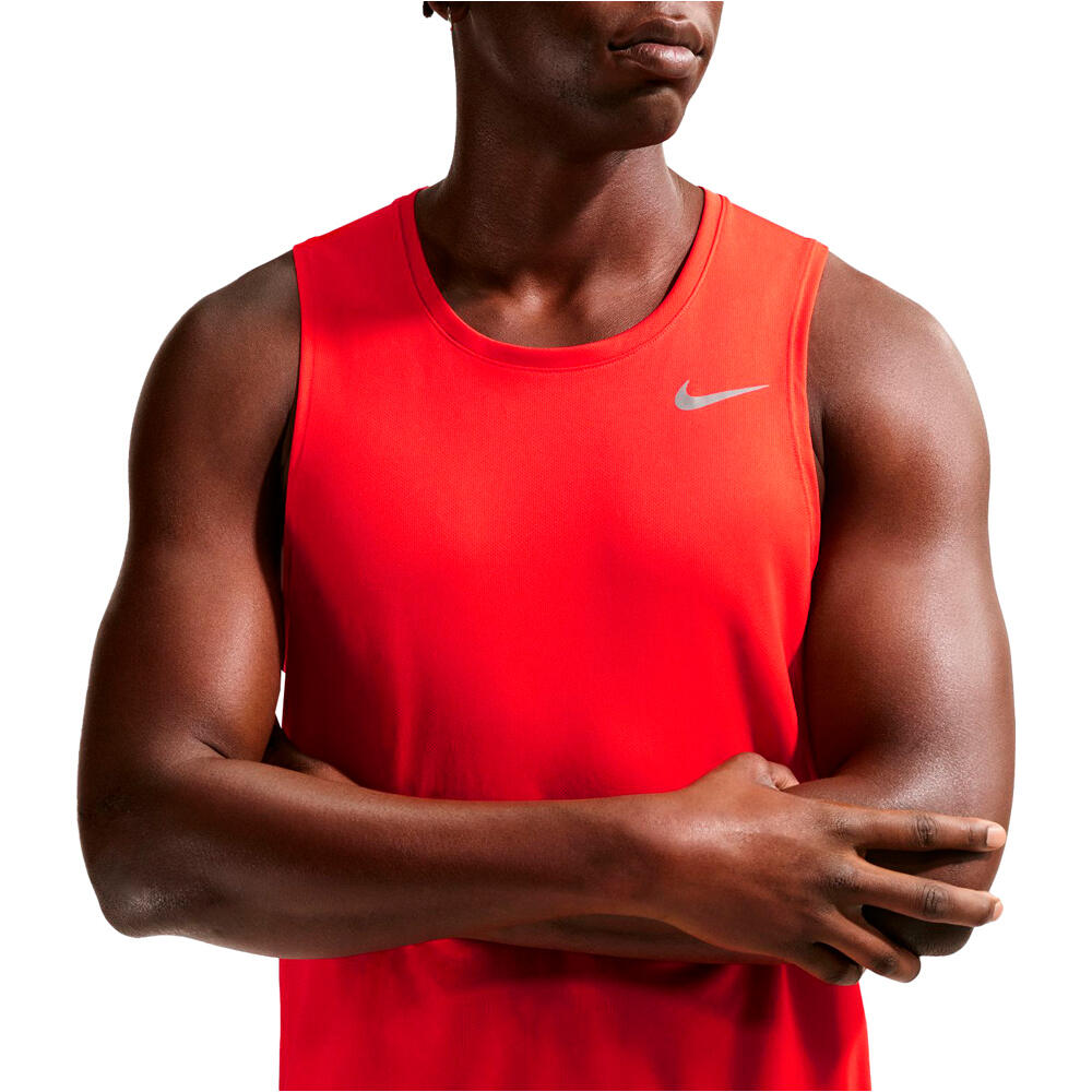 Nike camiseta entrenamiento tirantes hombre M NK DF MILER TANK vista detalle