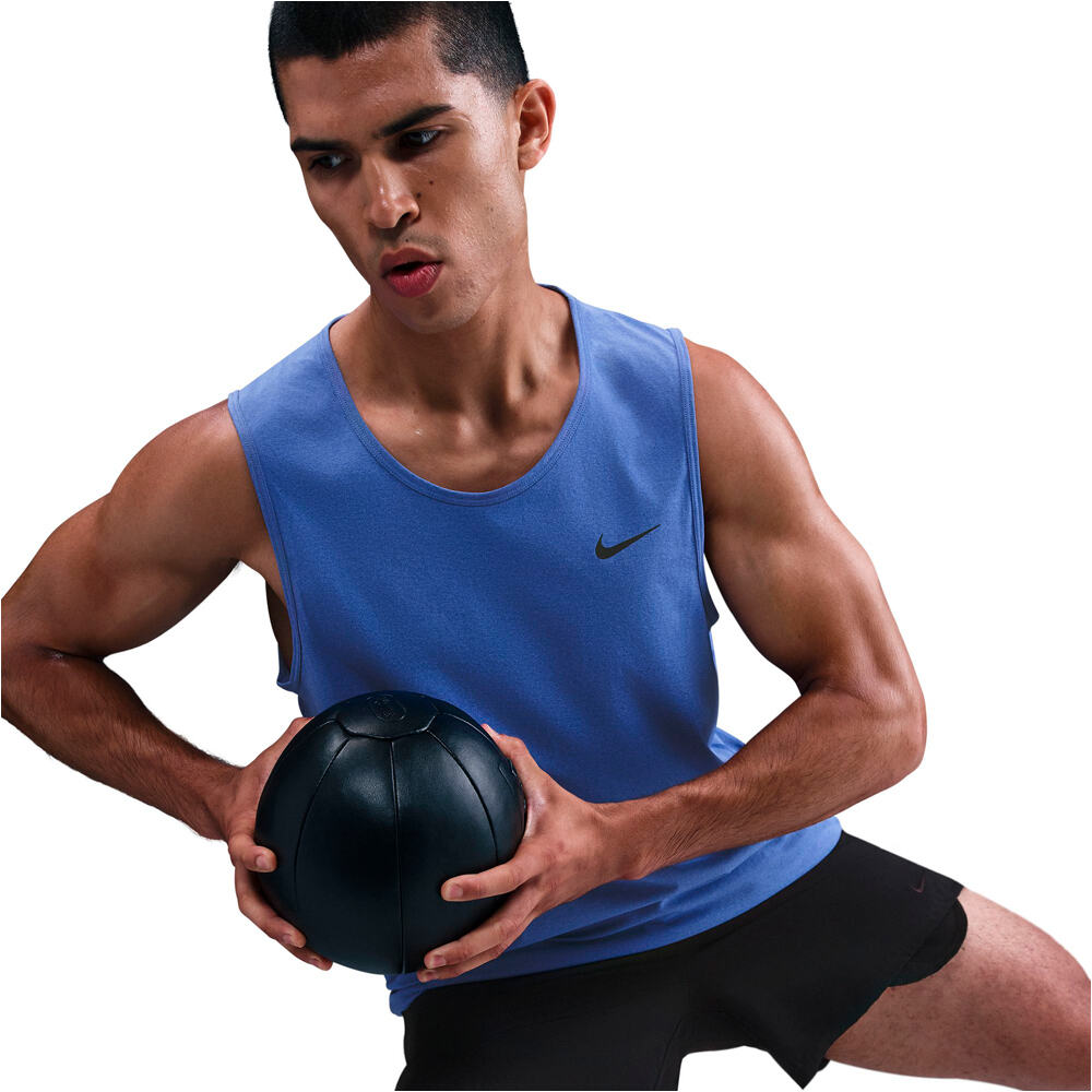Nike camiseta fitness hombre M NK DF HYVERSE TANK vista detalle