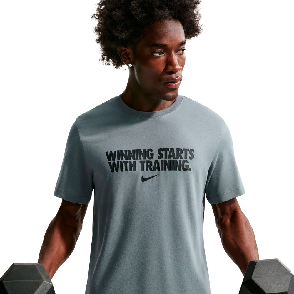 Nike camiseta fitness hombre M NK DF TEE WINNING vista detalle