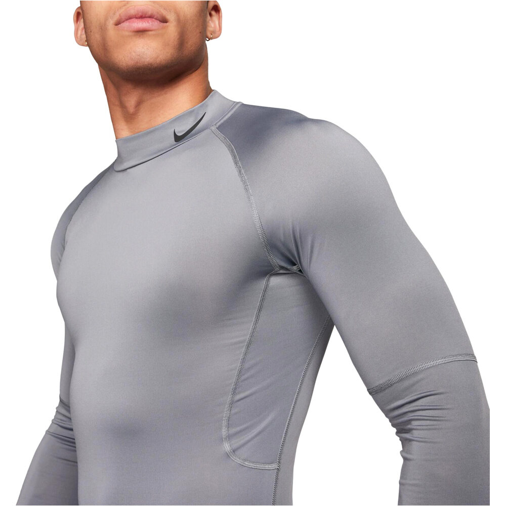 Nike camiseta fitness hombre M NP DF TIGHT LS MOCK vista detalle