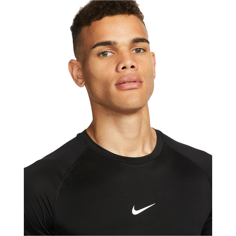 Nike camiseta fitness hombre M NP DF TIGHT TOP SS vista detalle