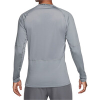 Nike camiseta fitness hombre M NP TOP WARM LS CREW vista trasera