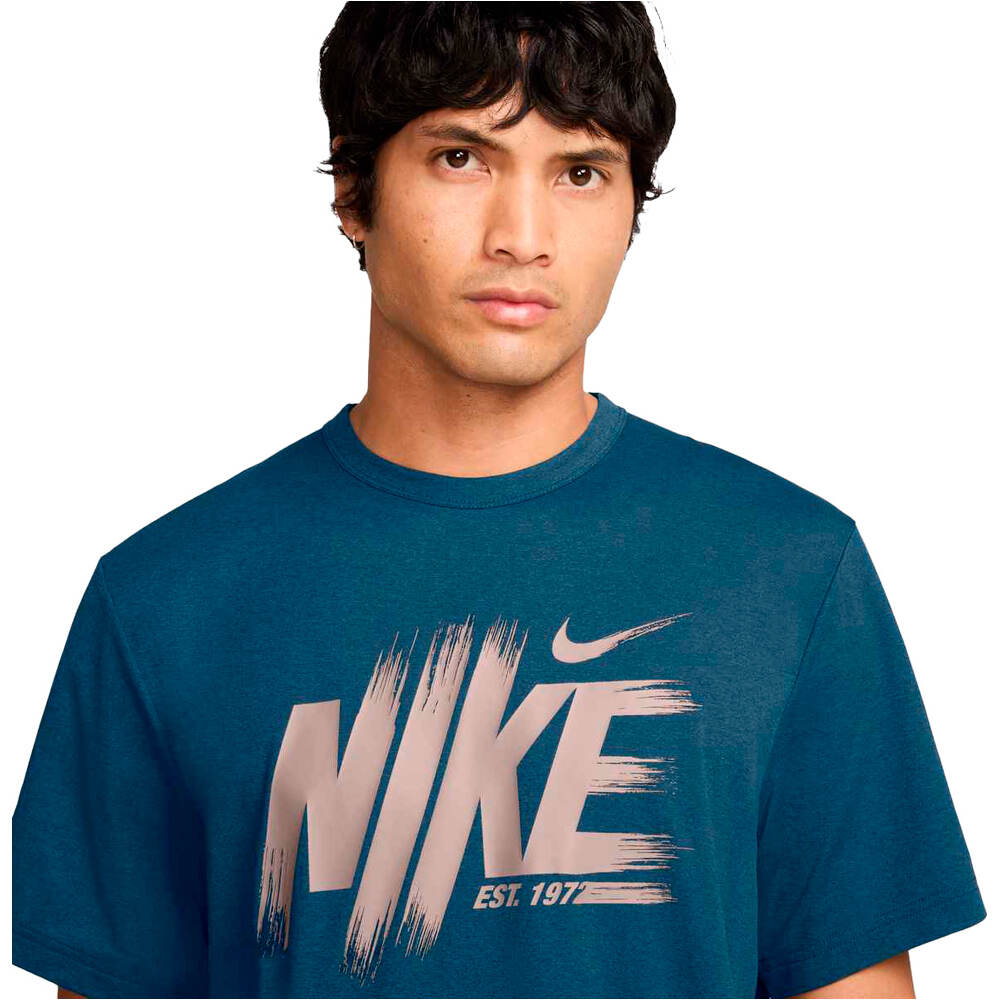 Nike camiseta manga corta hombre M NK DF UV HYVERSE SS GFX vista detalle
