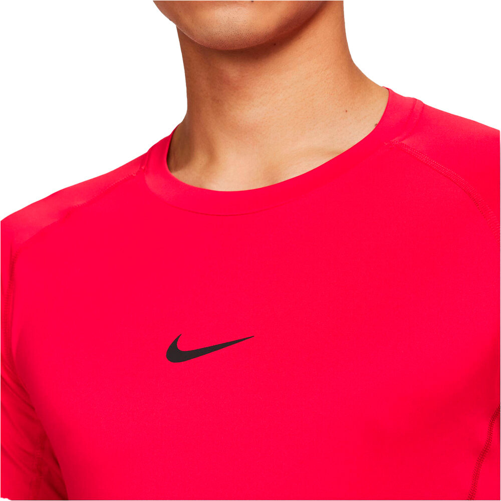 Nike camiseta manga corta hombre M NP DF TIGHT TOP SS vista detalle