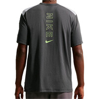 Nike camiseta manga corta hombre M NSW CS DF TEE vista trasera