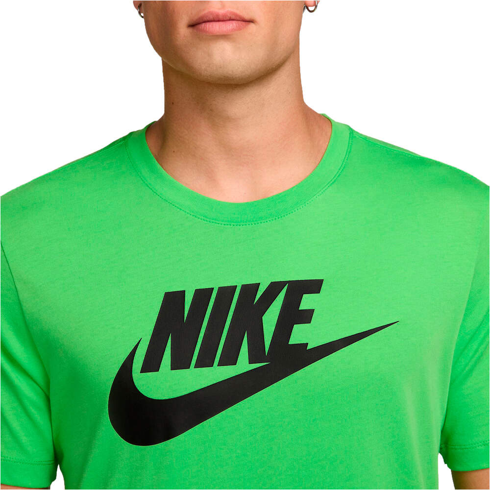 Nike camiseta manga corta hombre M NSW TEE ICON FUTURA vista detalle