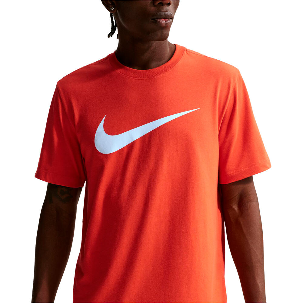 Nike camiseta manga corta hombre M NSW TEE ICON SWOOSH vista detalle
