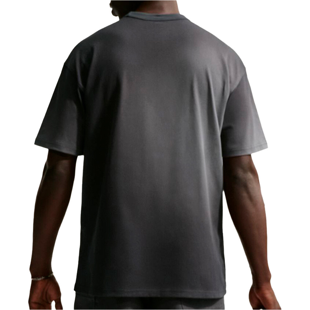 Nike camiseta manga corta hombre U NSW TEE LSE PREM ESS WASH vista trasera