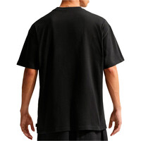 Nike camiseta manga corta hombre U NSW TEE LSE VOMERO PATCH vista trasera