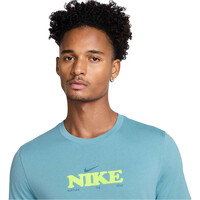Nike camiseta manga corta hombre U NSW TEE OC BLOOMING vista detalle