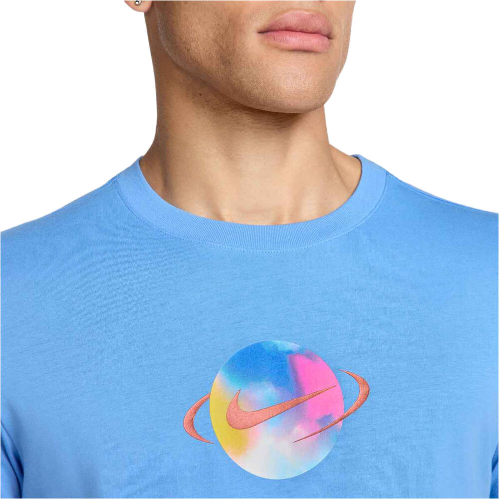 Nike camiseta manga corta hombre U NSW TEE OC COSMIC YTH 2 03