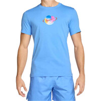 Nike camiseta manga corta hombre U NSW TEE OC COSMIC YTH 2 vista frontal