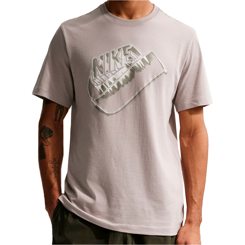 Nike camiseta manga corta hombre U NSW TEE STD BLUR FUTURA vista frontal