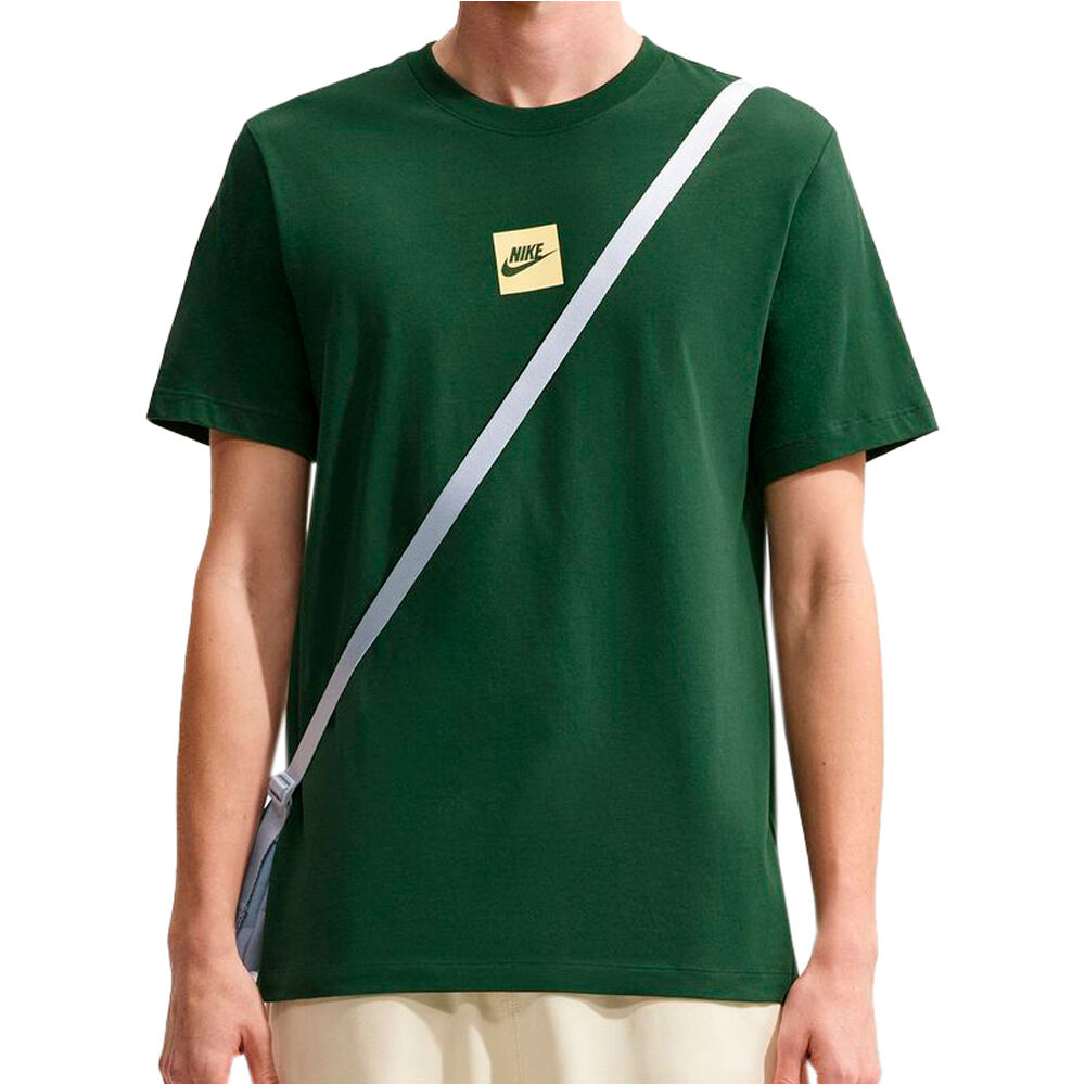 Nike camiseta manga corta hombre U NSW TEE STD CLUB FTRA BOX vista frontal