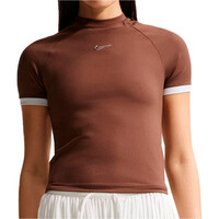 Nike camiseta manga corta mujer W NK SS FITTED TOP GLS vista frontal