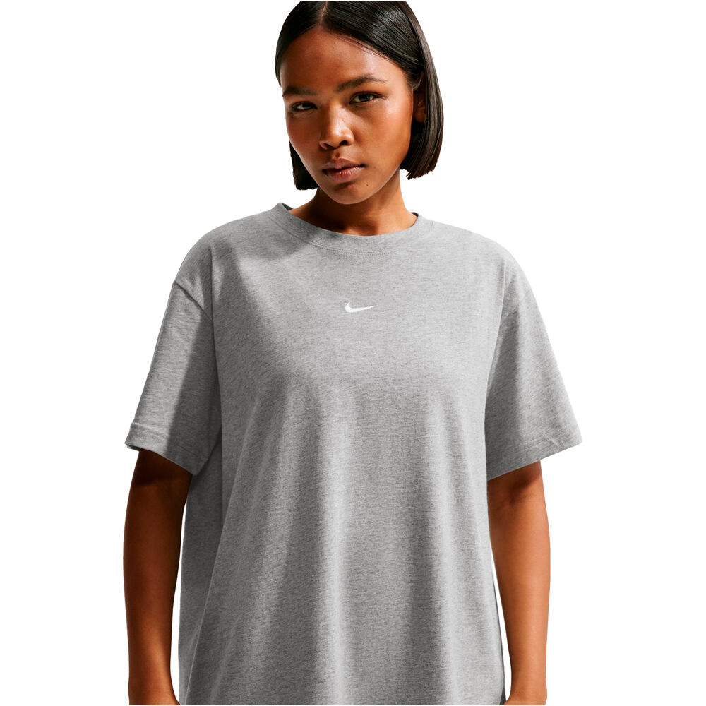 Nike camiseta manga corta mujer W NSW CLASSIC SS TEE vista detalle