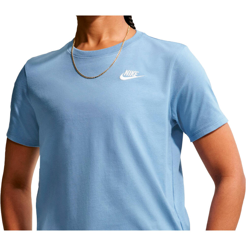 Nike camiseta manga corta mujer W NSW CLUB SS TEE vista detalle