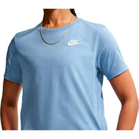 Nike camiseta manga corta mujer W NSW CLUB SS TEE vista detalle