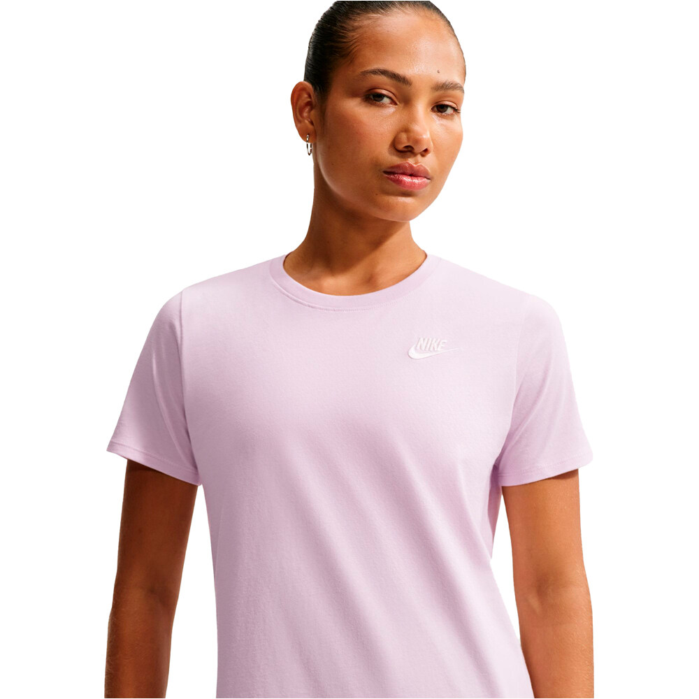 Nike camiseta manga corta mujer W NSW CLUB SS TEE vista detalle