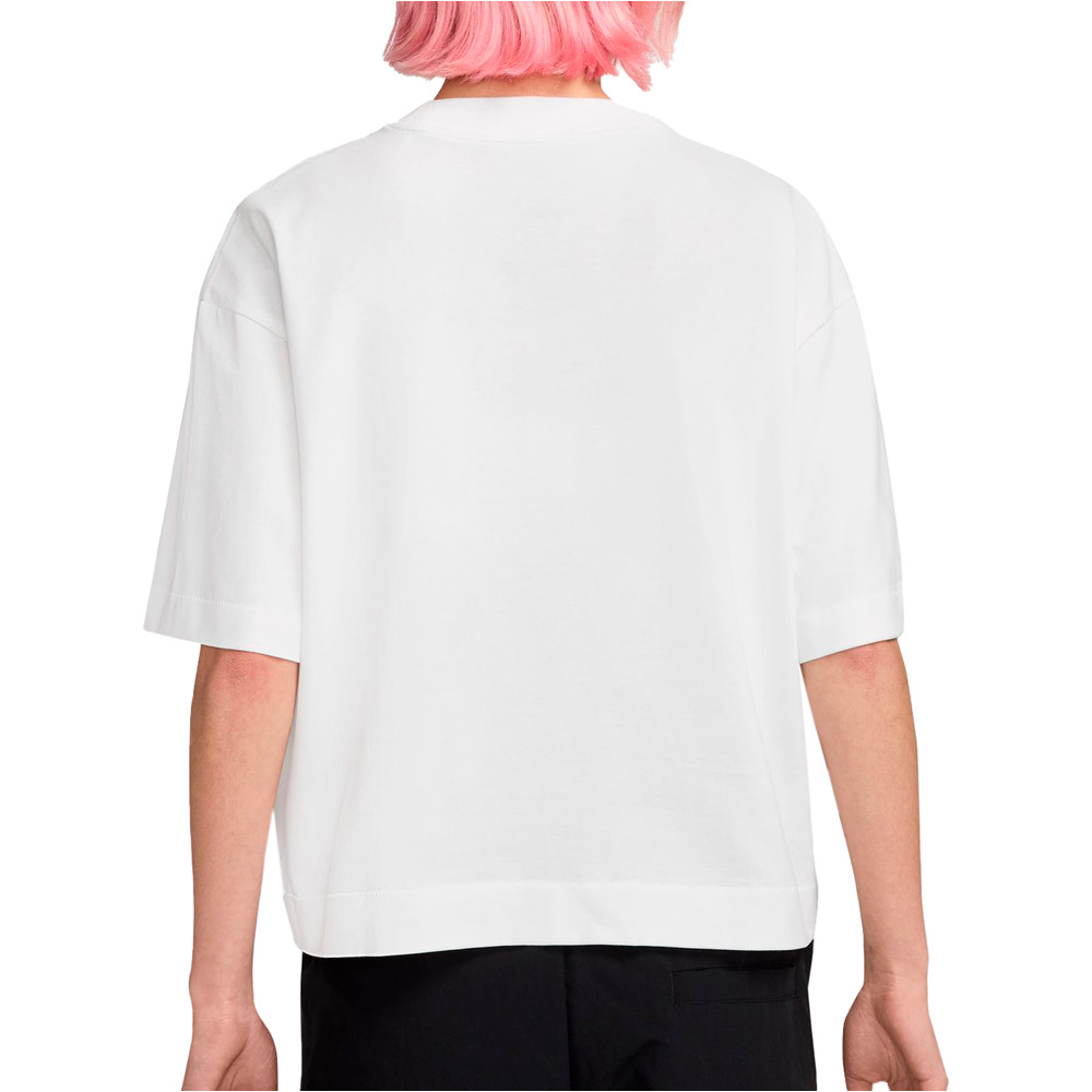 Nike camiseta manga corta mujer W NSW LUXE SS TEE BOXY vista trasera