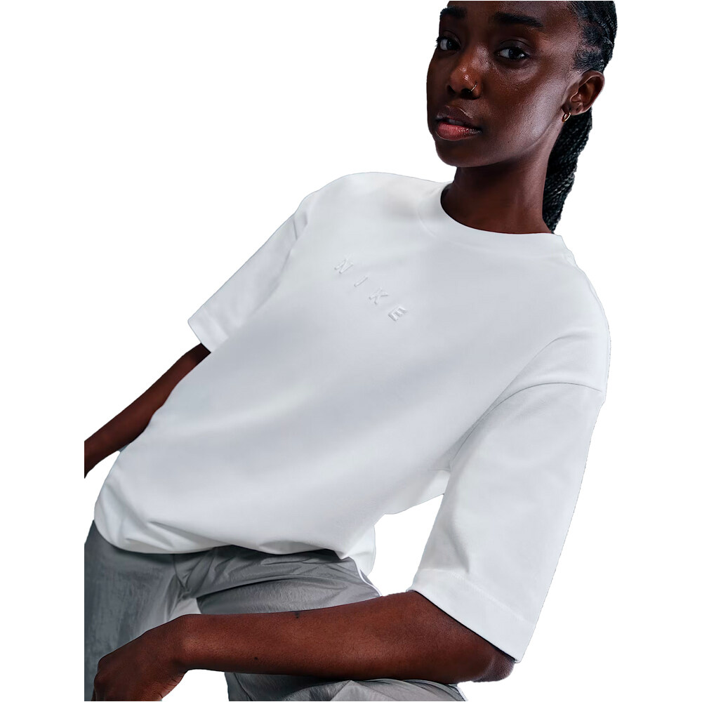 Nike camiseta manga corta mujer W NSW LUXE SS TEE RELAX vista detalle