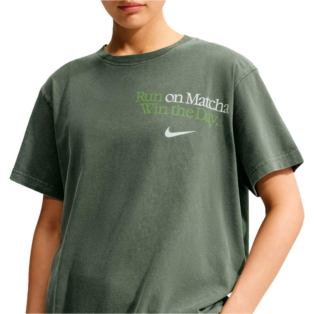 Nike camiseta manga corta mujer W NSW NK CLSC BF TEE MATCHA vista detalle