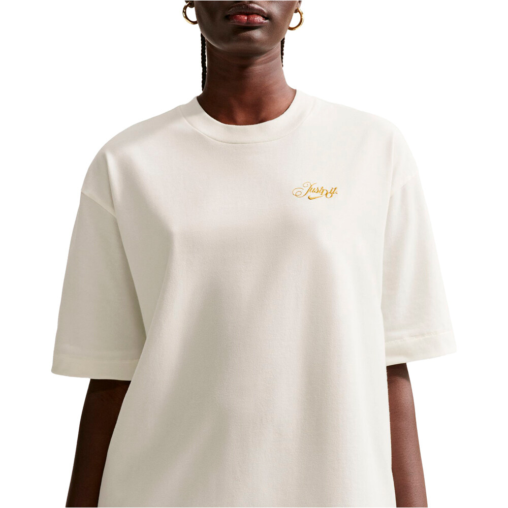 Nike camiseta manga corta mujer W NSW SS TEE OS JDI SCRIPT vista detalle