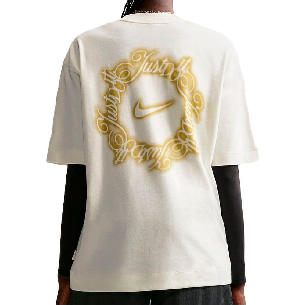 Nike camiseta manga corta mujer W NSW SS TEE OS JDI SCRIPT vista trasera