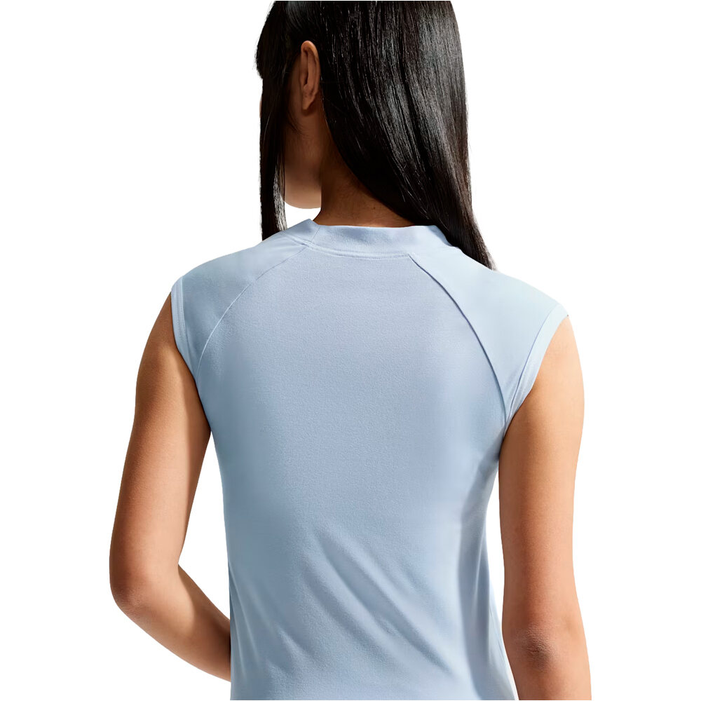 Nike camiseta manga corta mujer W SLVLSS FITTED QZ TOP GLS vista detalle