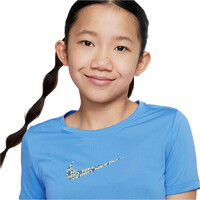Nike camiseta manga corta niña G NK DF ONE SS TOP SPORT VNR vista detalle