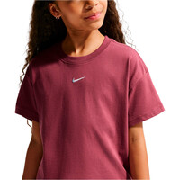 Nike camiseta manga corta niña G NSW TEE BOXY ESSNTL LBR vista detalle