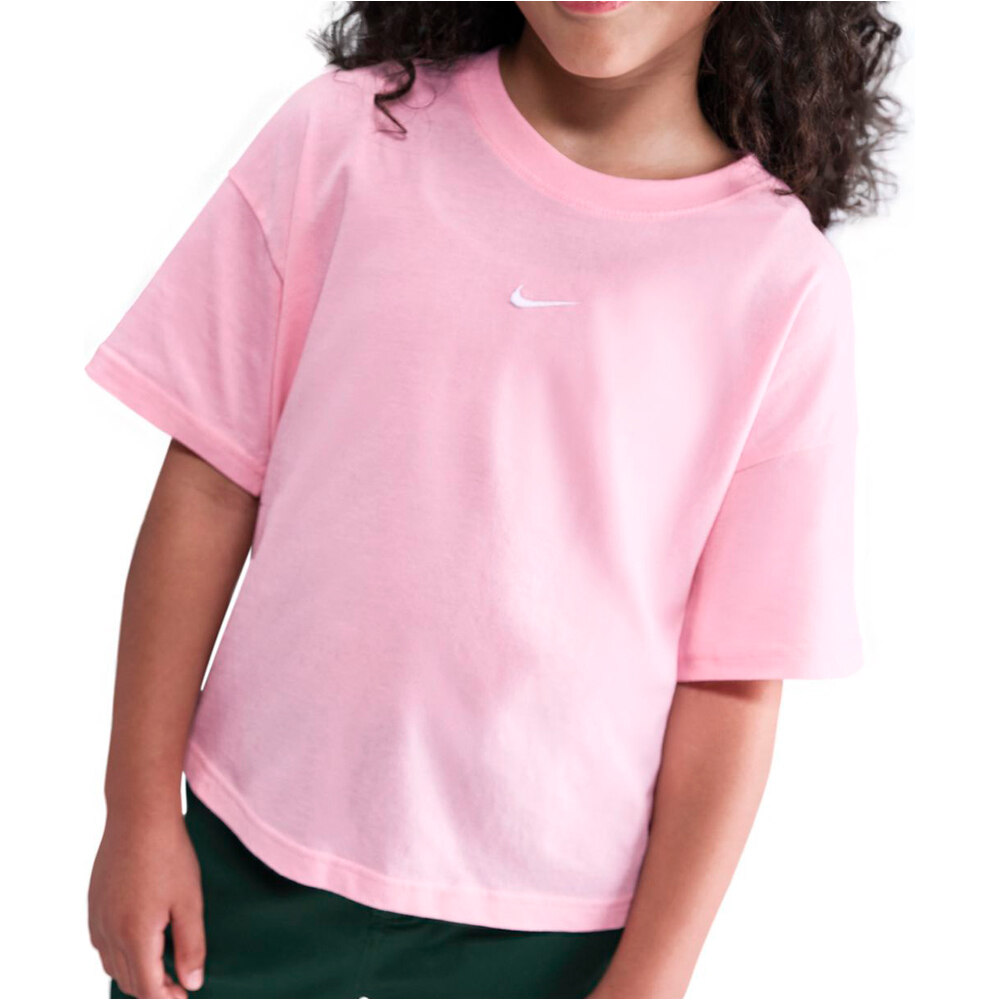 Nike camiseta manga corta niña G NSW TEE BOXY ESSNTL LBR vista frontal