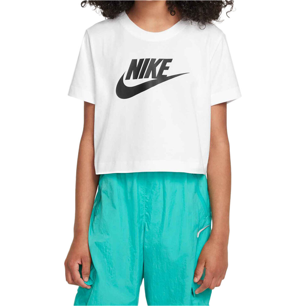 Nike camiseta manga corta niña G NSW TEE CROP FUTURA HBR vista frontal