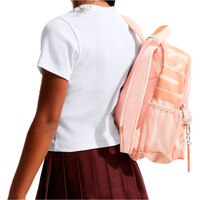 Nike camiseta manga corta niña G NSW TEE MOD CRP RIB SLIM AKF vista trasera