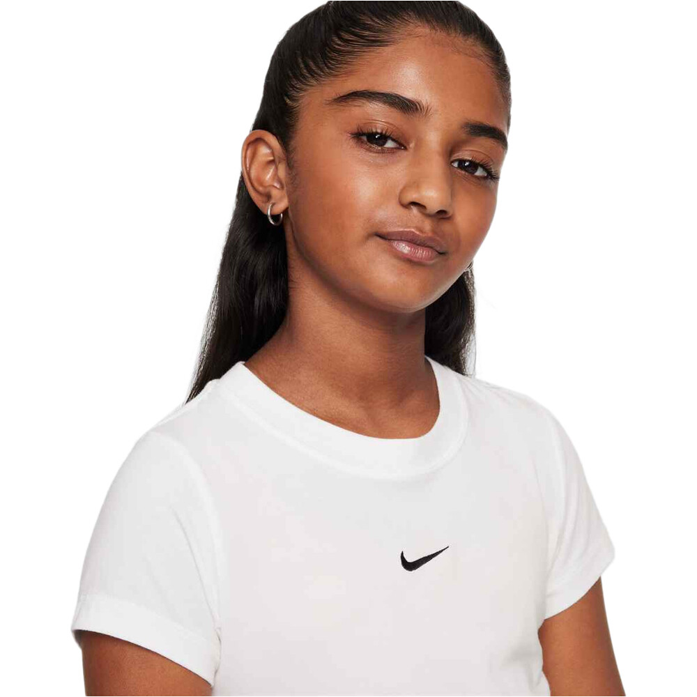 Nike camiseta manga corta niña G NSW TEE SS SLIM MOD CROP vista detalle