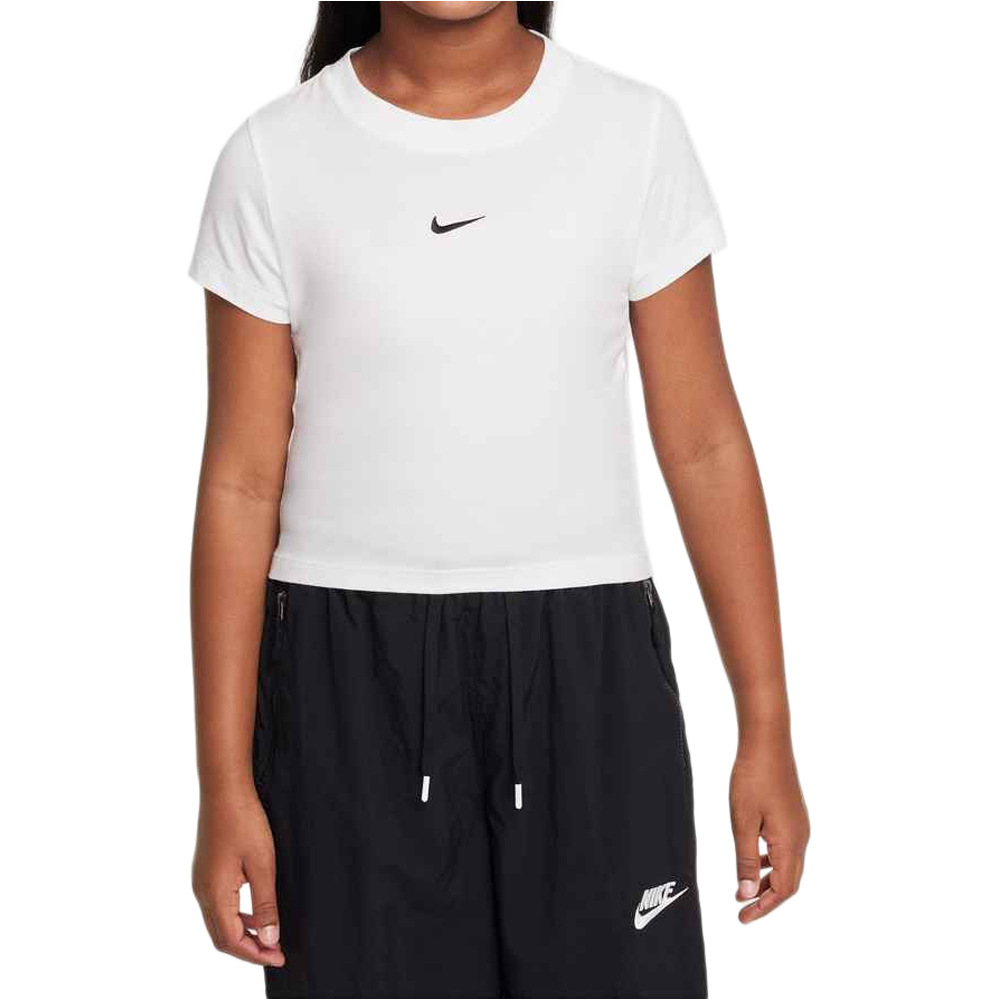 Nike camiseta manga corta niña G NSW TEE SS SLIM MOD CROP vista frontal