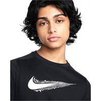 Nike camiseta manga corta niño B NK DF MULTI SS TOP HBR vista detalle